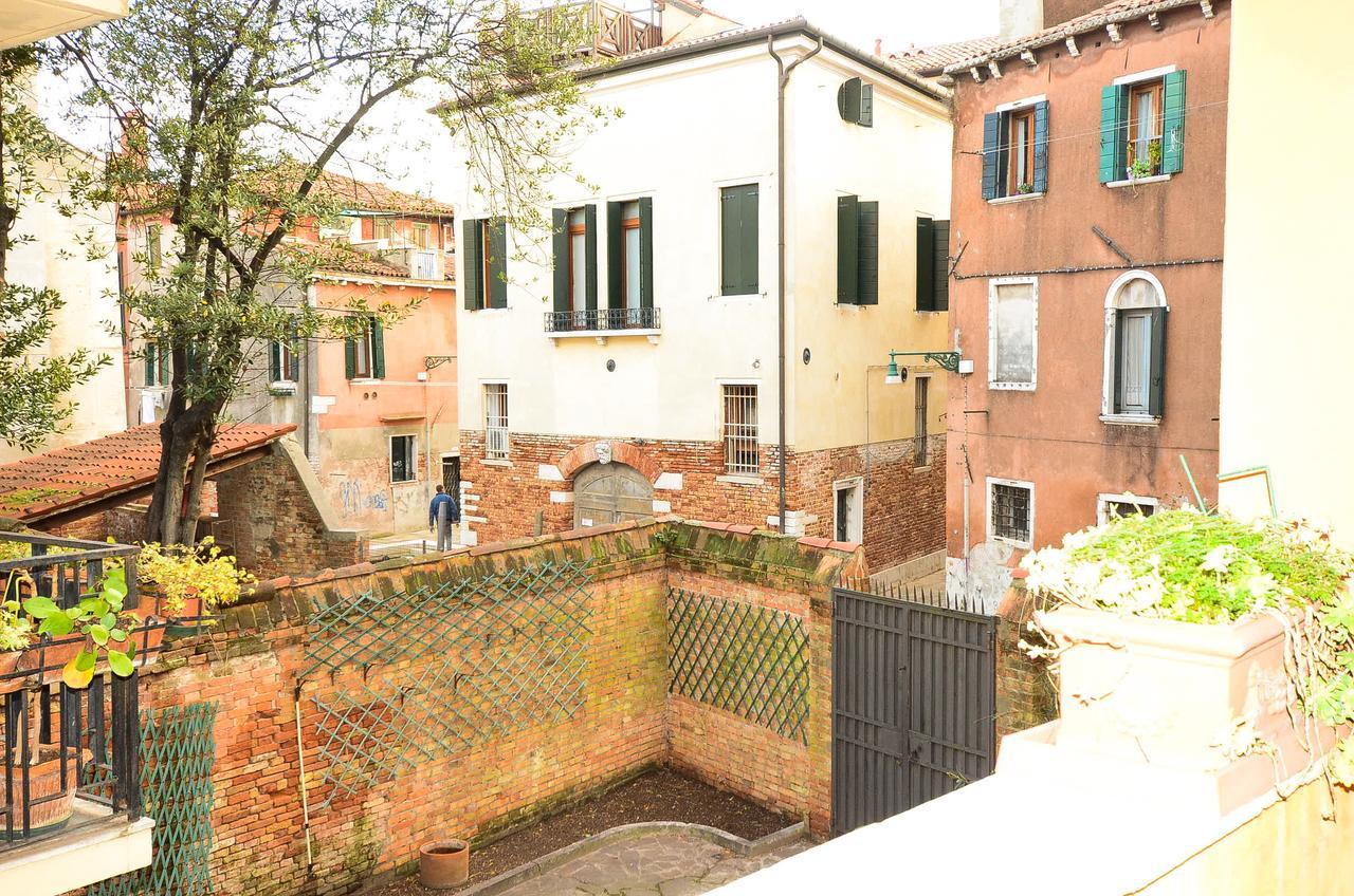 San Rocco Apartment Venesia Bagian luar foto